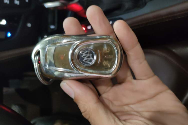 Used Buick Envision 2018 20T Two-Wheel Drive Luxury Model Vehicle Key