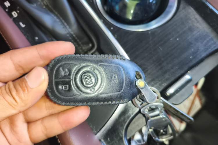 Used Buick Envision 2018 28T Four-Wheel Drive Elite Version Vehicle Key