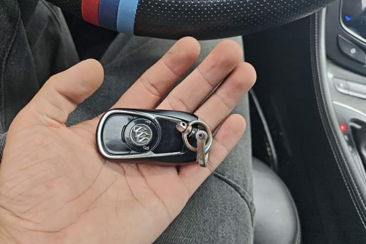 Used Buick Envision 2018 20T Two-Wheel-Drive Elite Model Vehicle Key