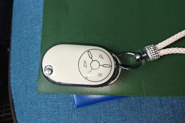 Used Buick Envision 2018 20T Two-Wheel-Drive Leading Model Vehicle Key