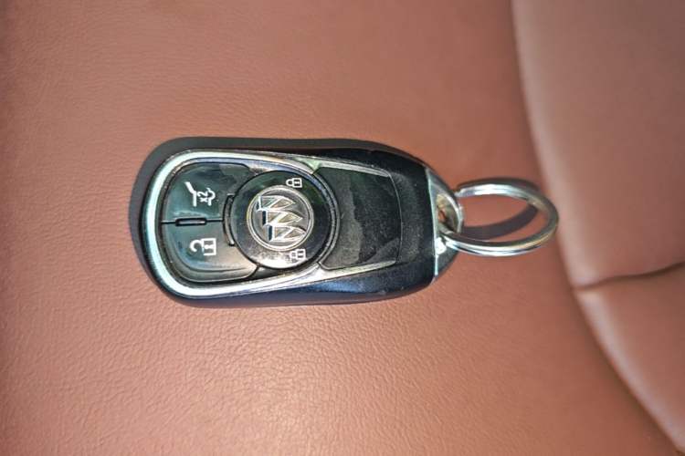 Used Buick Envision 2018 28T Four-Wheel Drive Elite Version Vehicle Key