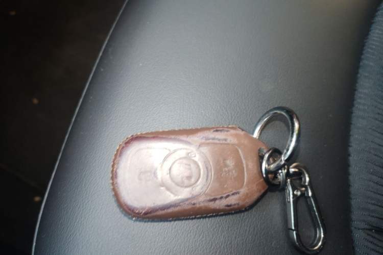 Used Buick Envision 2018 20T Two-Wheel-Drive Elite Model Vehicle Key