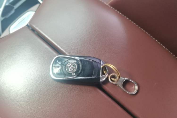 Used Buick Envision 2018 28T Four-Wheel Drive Luxury Model Vehicle Key