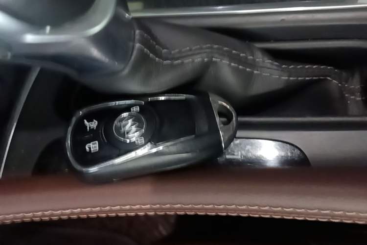 Used Buick Envision 2018 28T Four-Wheel Drive Elite Version Vehicle Key