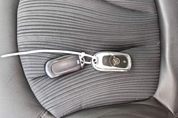 Used Buick Envision 2018 20T Two-Wheel-Drive Leading Model Vehicle Key