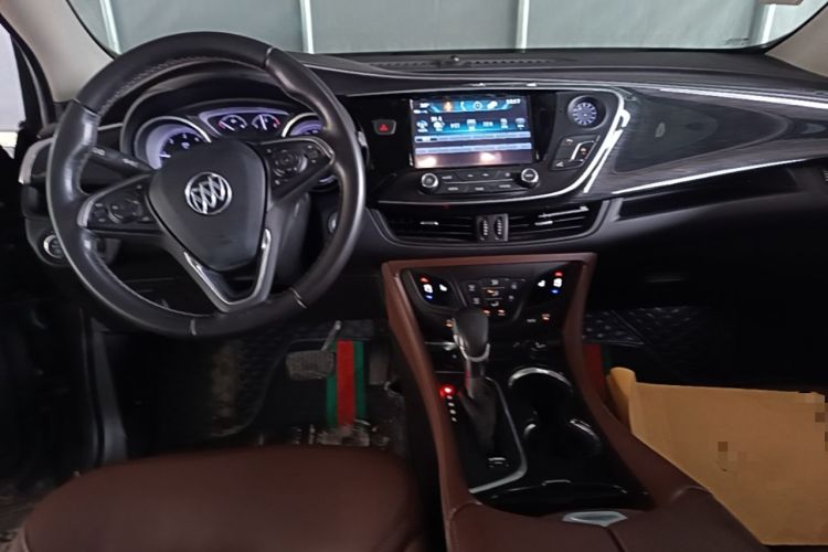 Used Buick Envision 2018 20T Two-Wheel Drive Luxury Model Center Console