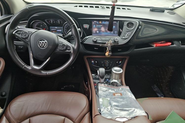 Used Buick Envision 2018 20T Two-Wheel Drive Luxury Model Center Console