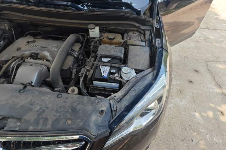 Used Buick Envision 2018 28T Four-Wheel Drive Elite Version Engine Bay Left