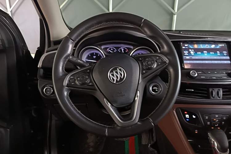 Used Buick Envision 2018 20T Two-Wheel Drive Luxury Model Steering Wheel
