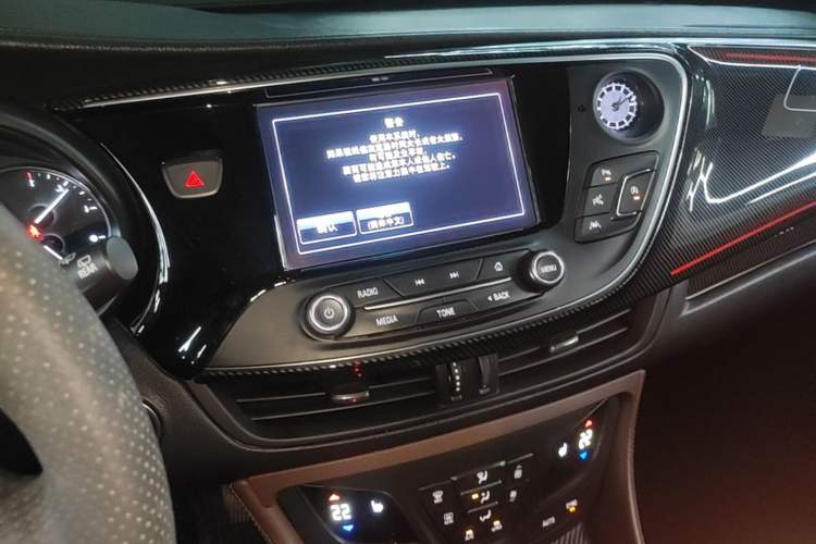 Used Buick Envision 2018 28T Four-Wheel Drive Luxury Model Audio And AC Panel