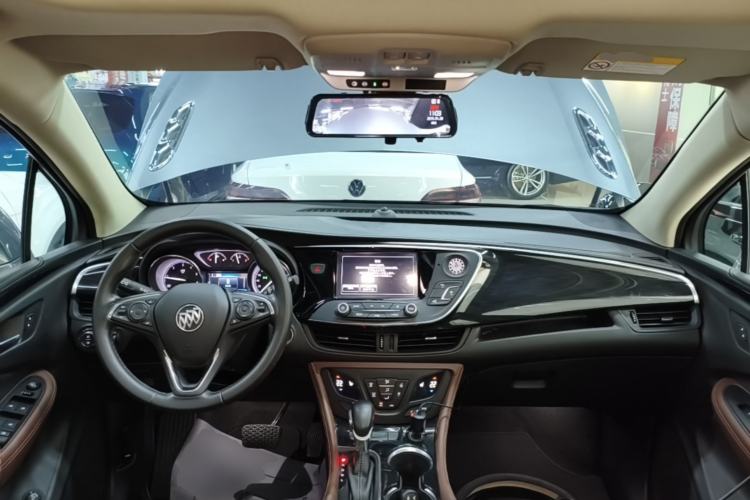 Used Buick Envision 2018 20T Two-Wheel Drive Luxury Model Center Console