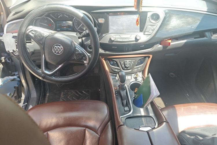 Used Buick Envision 2018 20T Two-Wheel Drive Luxury Model Center Console