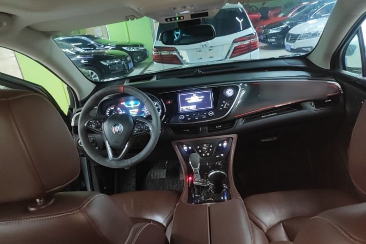 Used Buick Envision 2018 28T Four-Wheel Drive Luxury Model Center Console