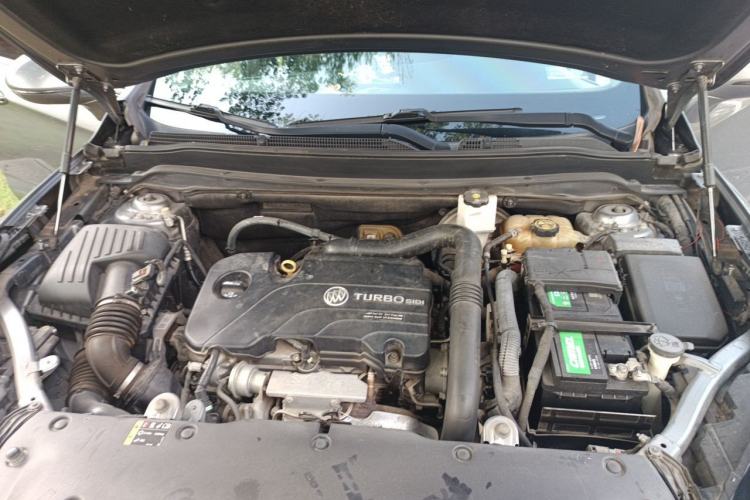 Used Buick Envision 2018 20T Two-Wheel-Drive Leading Model Engine Bay
