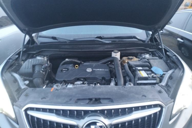 Used Buick Envision 2018 20T Two-Wheel-Drive Leading Model Engine Bay