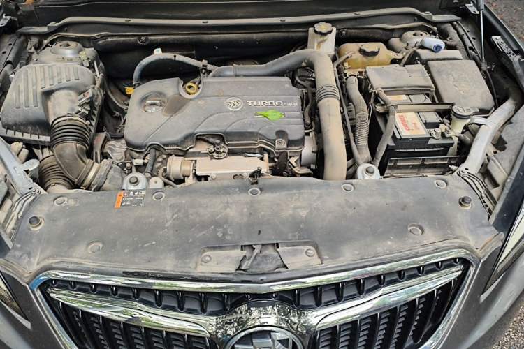 Used Buick Envision 2018 20T Two-Wheel-Drive Elite Model Engine Bay