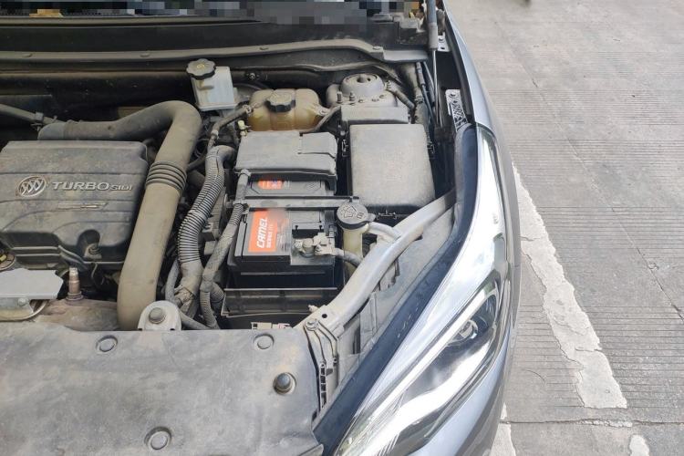 Used Buick Envision 2018 20T Two-Wheel-Drive Elite Model Engine Bay Left