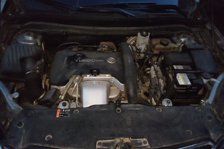 Used Buick Envision 2018 28T Four-Wheel Drive Elite Version Engine Bay