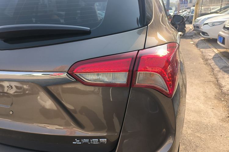 Used Buick Envision 2018 20T Two-Wheel-Drive Leading Model Exterior 4