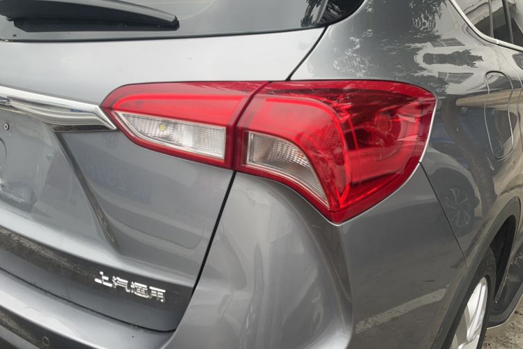 Used Buick Envision 2018 28T Four-Wheel Drive Luxury Model Exterior 6