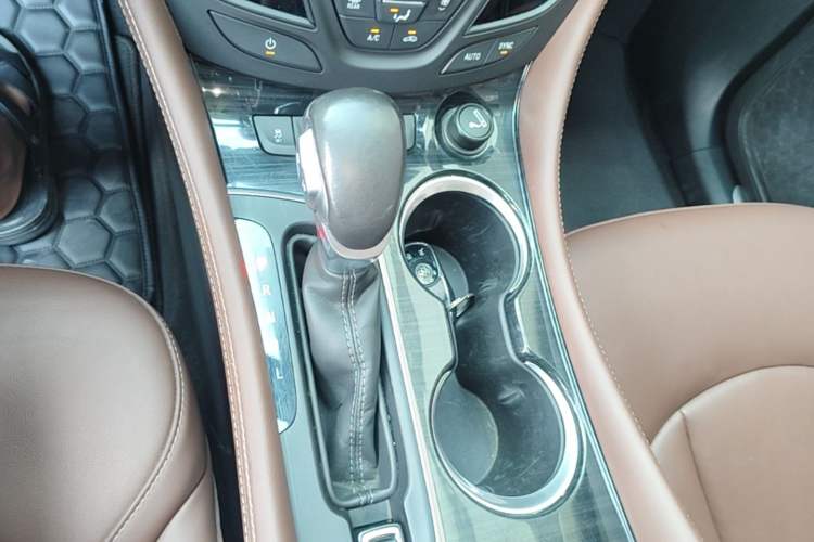 Used Buick Envision 2018 28T Four-Wheel Drive Luxury Model Gear Lever