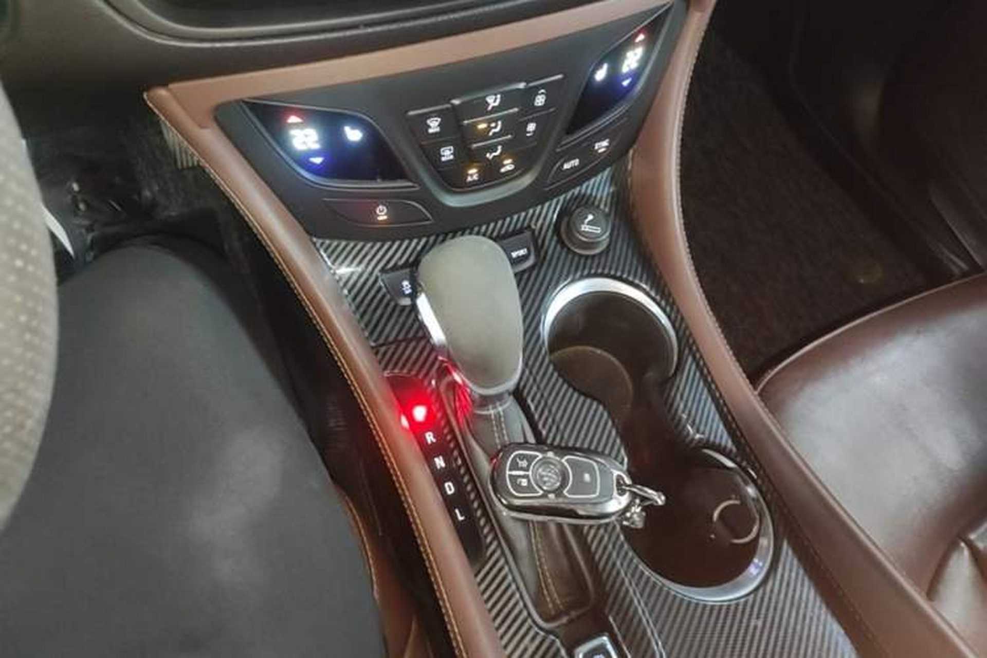 Used Buick Envision 2018 28T Four-Wheel Drive Luxury Model Gear Lever