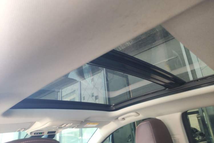 Used Buick Envision 2018 28T Four-Wheel Drive Luxury Model Headliner