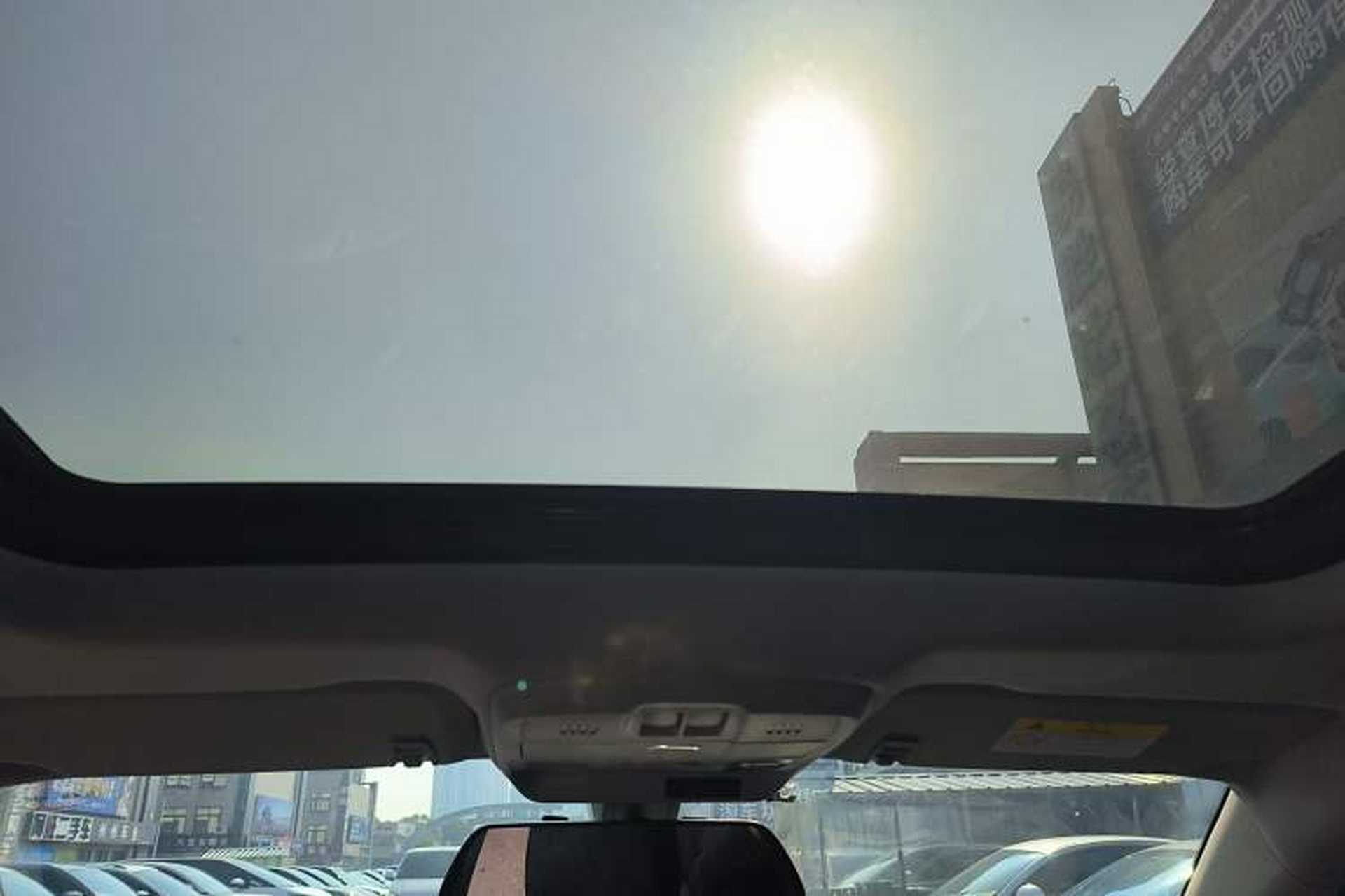 Used Buick Envision 2018 20T Two-Wheel-Drive Leading Model Headliner