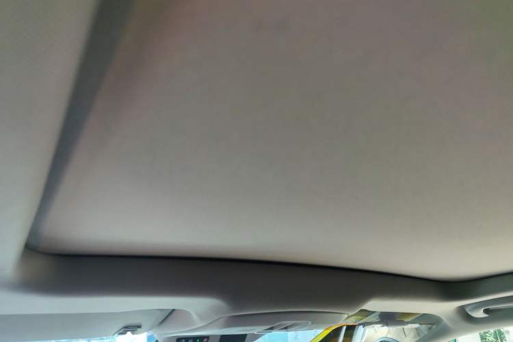 Used Buick Envision 2018 28T Four-Wheel Drive Luxury Model Headliner