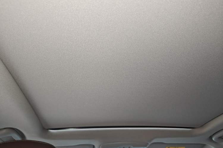 Used Buick Envision 2018 28T Four-Wheel Drive Elite Version Headliner