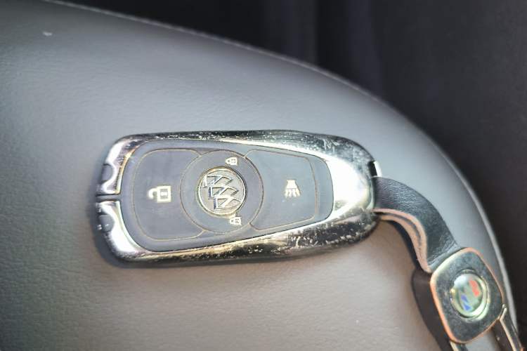 Used Buick Envision 2018 20T Two-Wheel-Drive Leading Model Interior 1