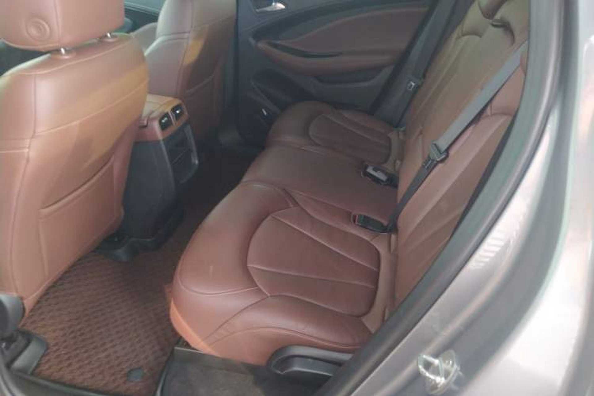 Used Buick Envision 2018 28T Four-Wheel Drive Luxury Model Interior 4