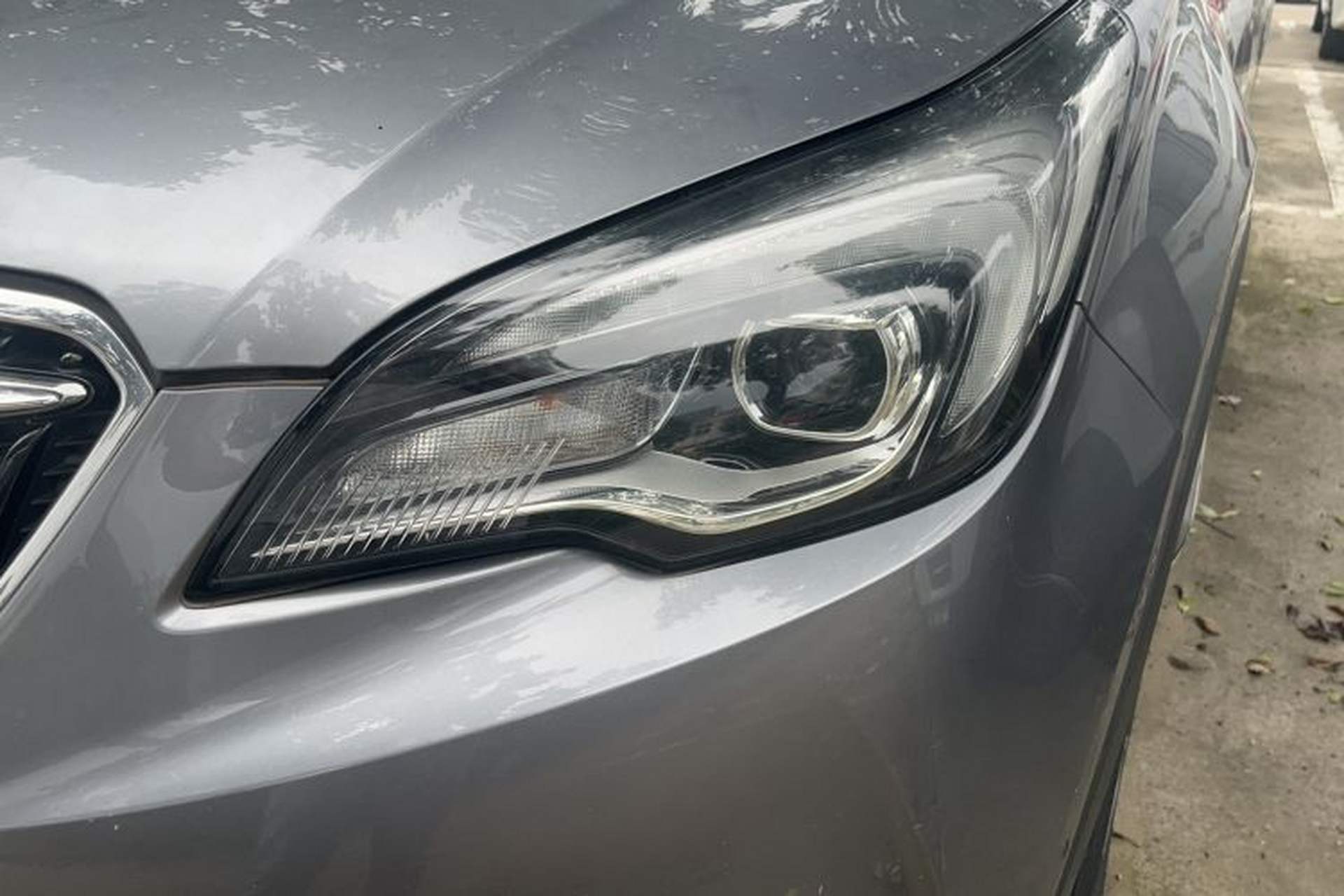 Used Buick Envision 2018 28T Four-Wheel Drive Luxury Model Left Front Headlight