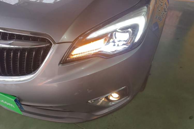 Used Buick Envision 2018 28T Four-Wheel Drive Elite Version Left Front Headlight