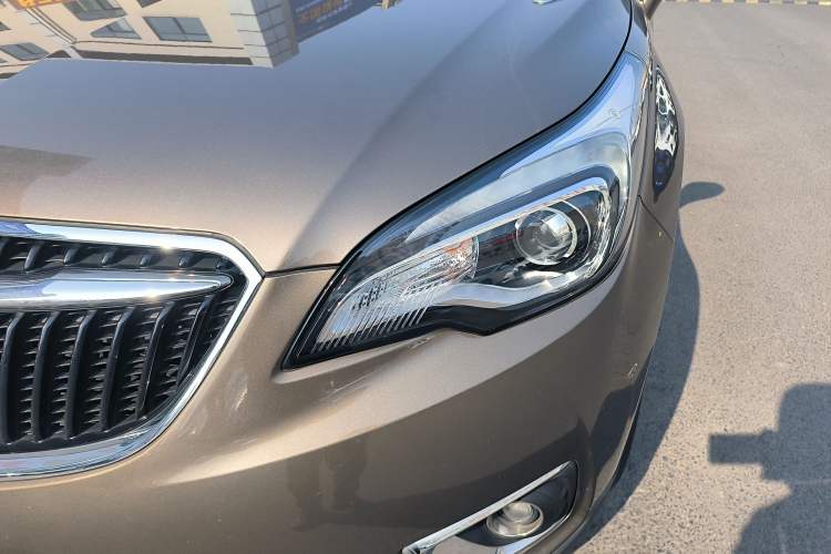 Used Buick Envision 2018 20T Two-Wheel-Drive Leading Model Left Front Headlight