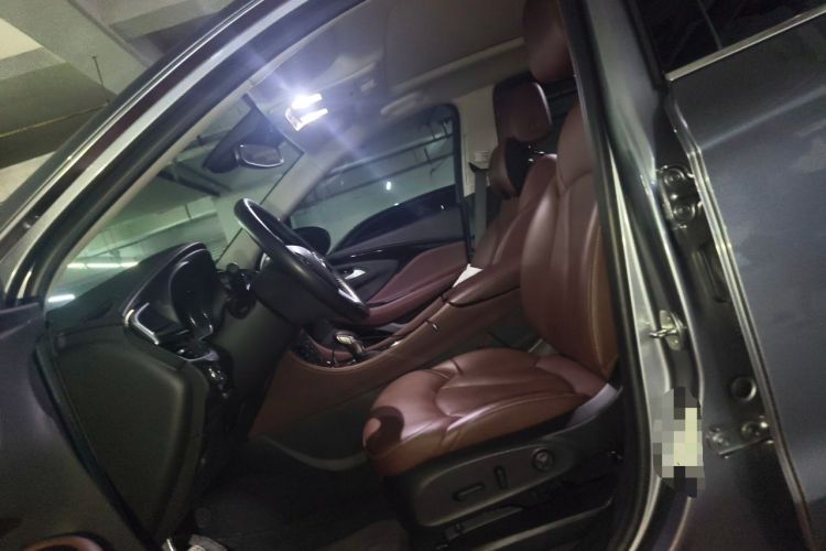 Used Buick Envision 2018 28T All-Wheel-Drive Versatile Sports Flagship Model Left Front Seat