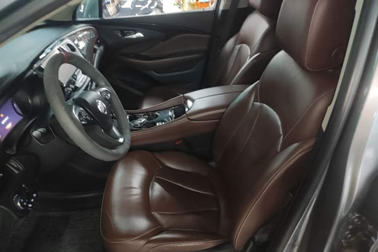 Used Buick Envision 2018 28T Four-Wheel Drive Luxury Model Left Front Seat