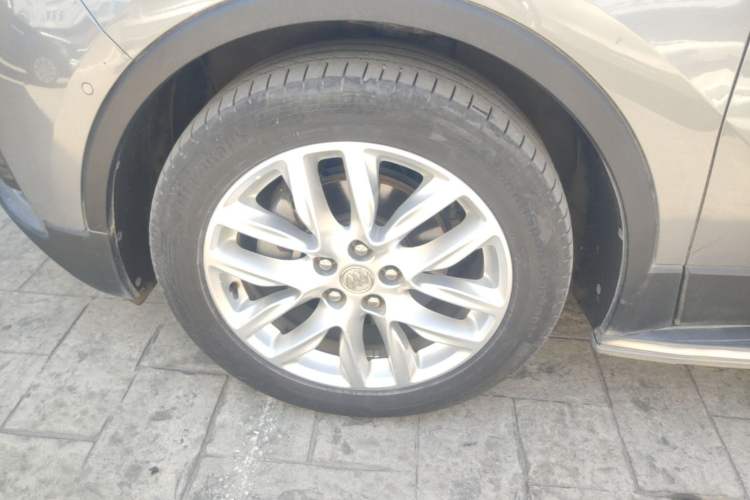Used Buick Envision 2018 28T Four-Wheel Drive Luxury Model Left Front Wheel Hub