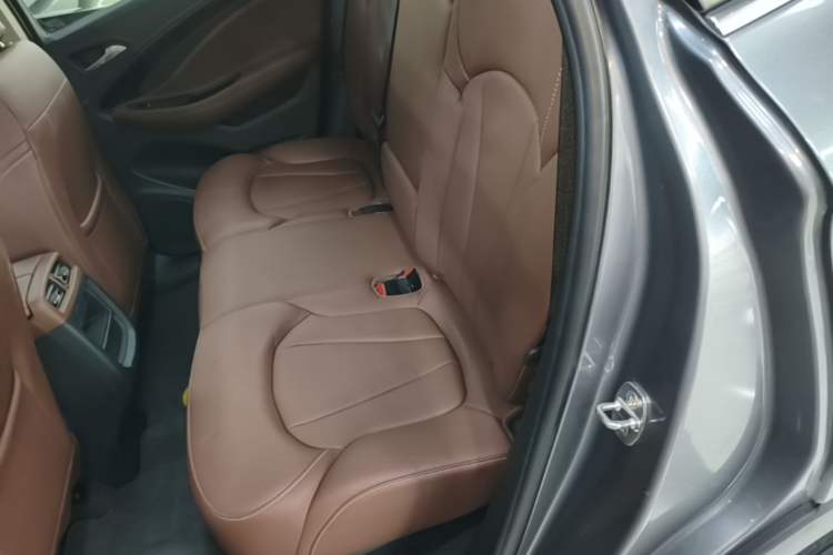 Used Buick Envision 2018 20T Two-Wheel Drive Luxury Model Left Rear Seat