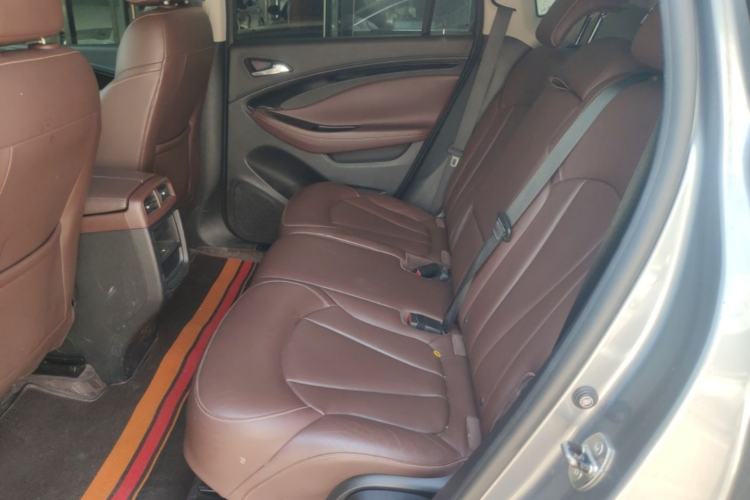 Used Buick Envision 2018 28T Four-Wheel Drive Luxury Model Left Rear Seat