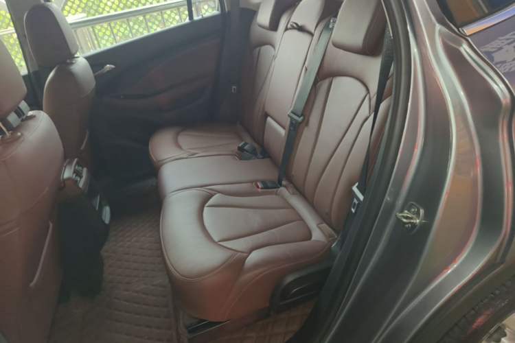 Used Buick Envision 2018 28T Four-Wheel Drive Elite Version Left Rear Seat