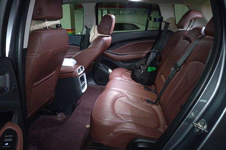 Used Buick Envision 2018 28T Four-Wheel Drive Elite Version Left Rear Seat
