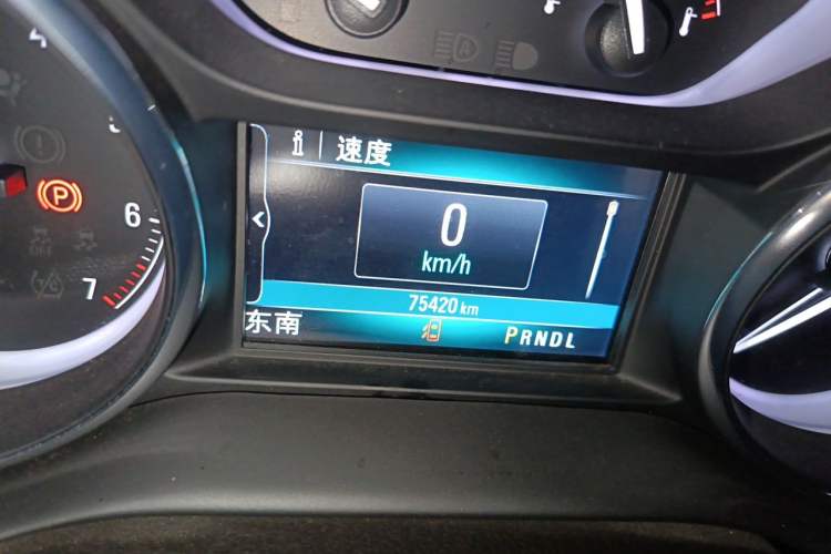 Used Buick Envision 2018 28T Four-Wheel Drive Elite Version Odometer Close Up