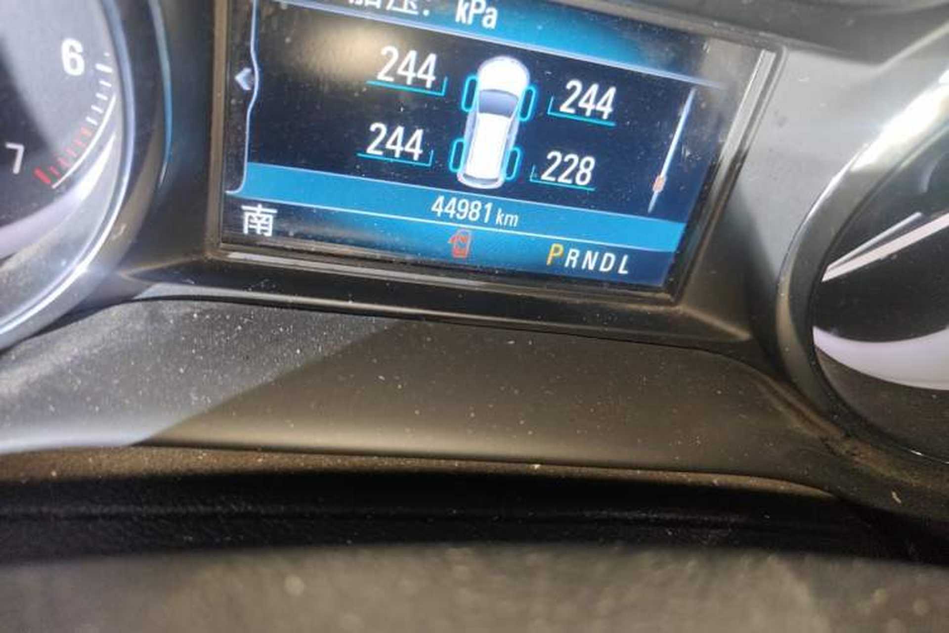 Used Buick Envision 2018 28T Four-Wheel Drive Elite Version Odometer Close Up