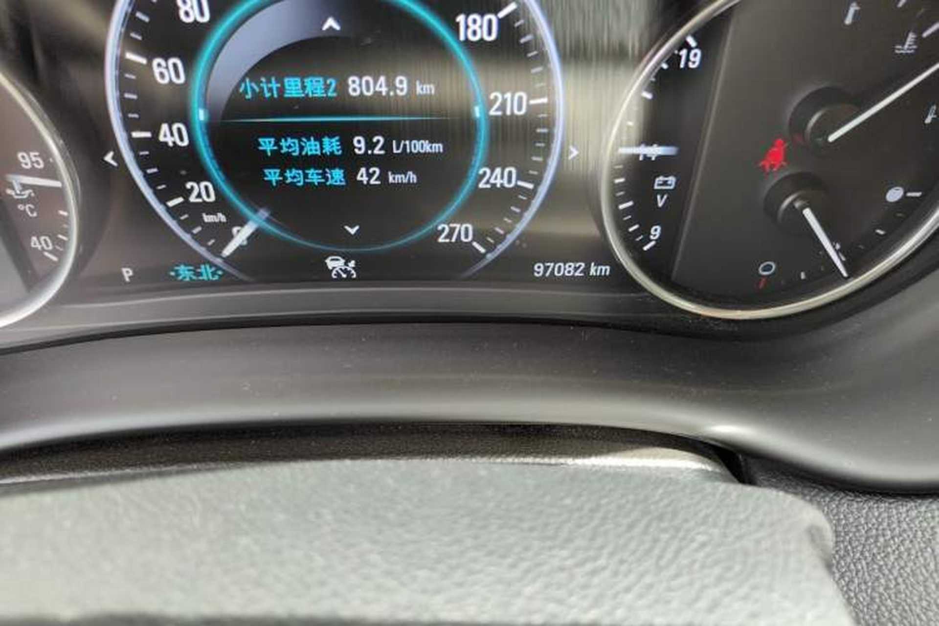 Used Buick Envision 2018 28T Four-Wheel Drive Luxury Model Odometer Close Up