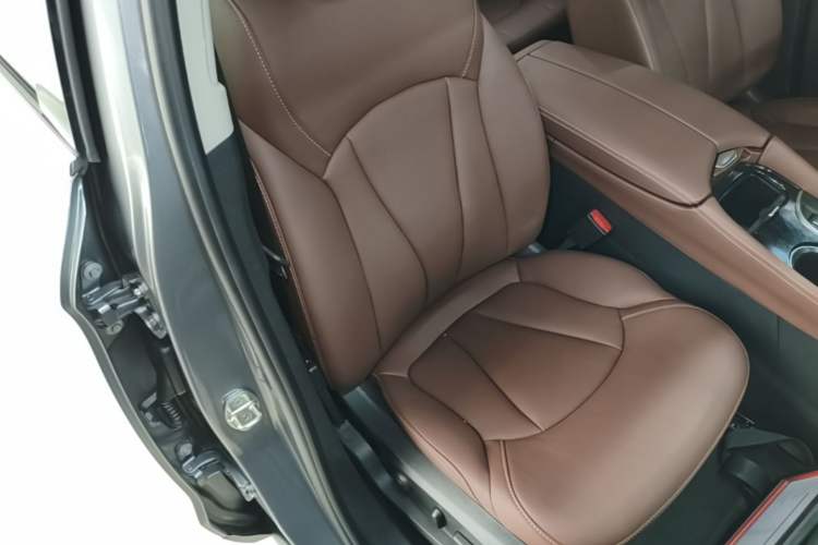 Used Buick Envision 2018 20T Two-Wheel Drive Luxury Model Right Front Seat