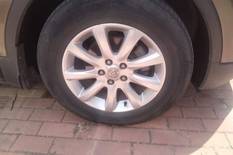 Used Buick Envision 2018 20T Two-Wheel-Drive Leading Model Right Front Wheel Hub