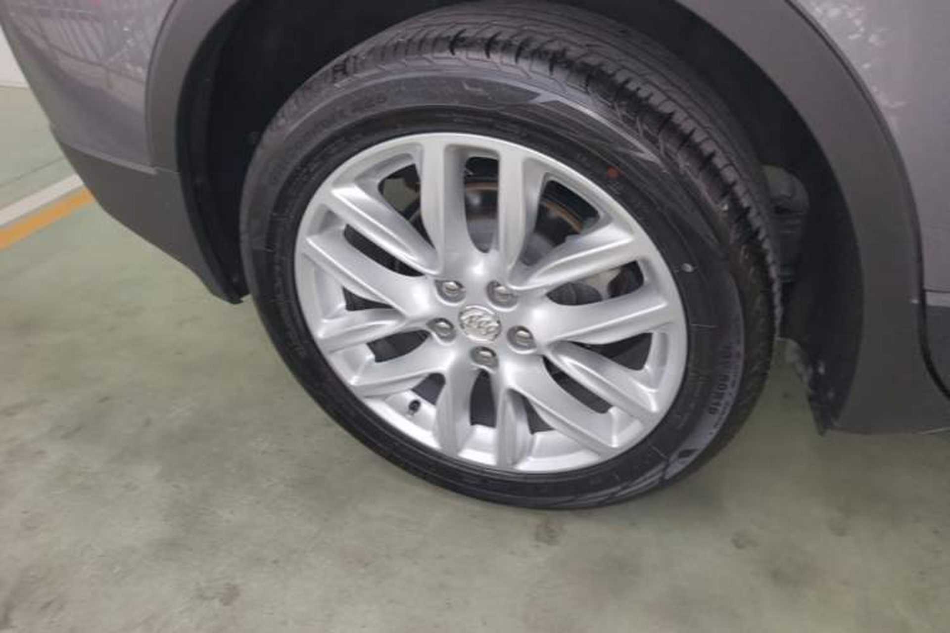 Used Buick Envision 2018 28T Four-Wheel Drive Elite Version Right Rear Wheel Hub