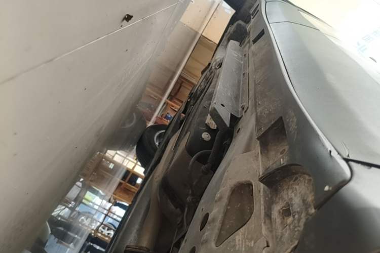 Used Buick Envision 2018 20T Two-Wheel Drive Luxury Model Right Side Sill