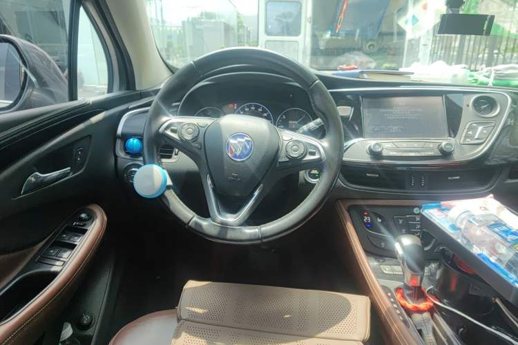 Used Buick Envision 2018 28T Four-Wheel Drive Luxury Model Steering Wheel